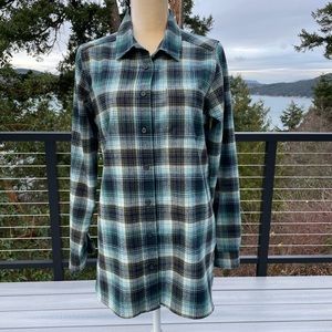 Women’s Pendleton Wool Board Shirt, size medium